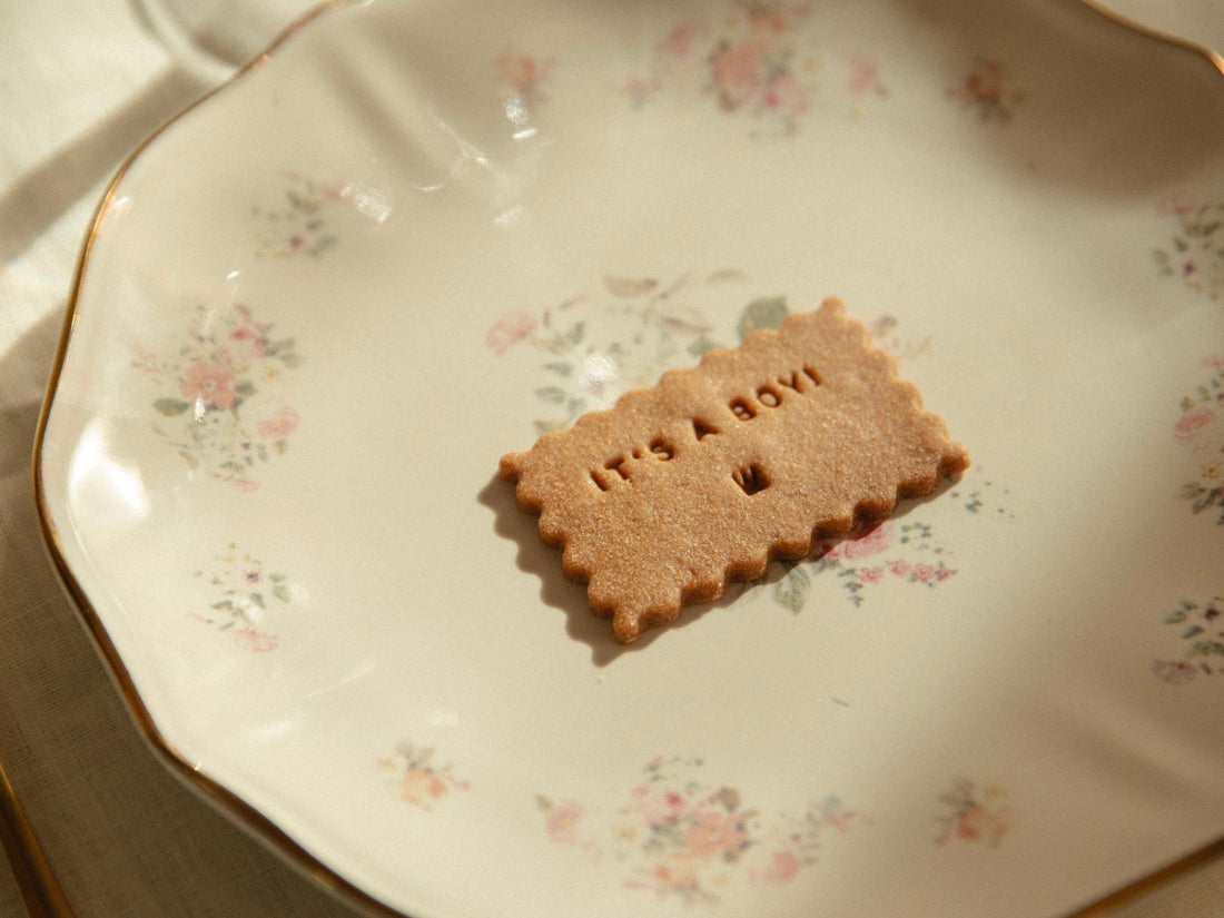 Annoncer l’arrivée d’un petit garçon avec des biscuits personnalisés