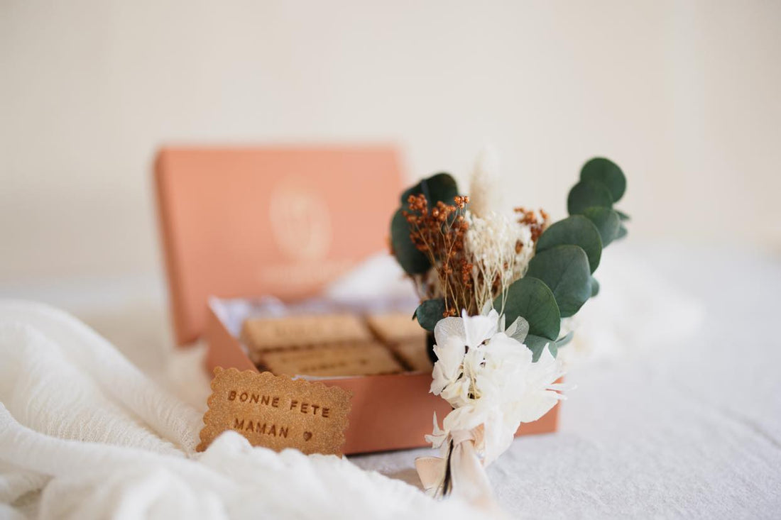 Fête des Mères : nos coffrets de biscuits personnalisés pour gâter les mamans