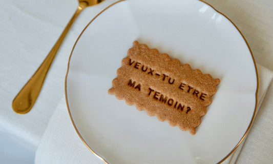 Demande de témoin de mariage : une idée originale avec des biscuits personnalisés