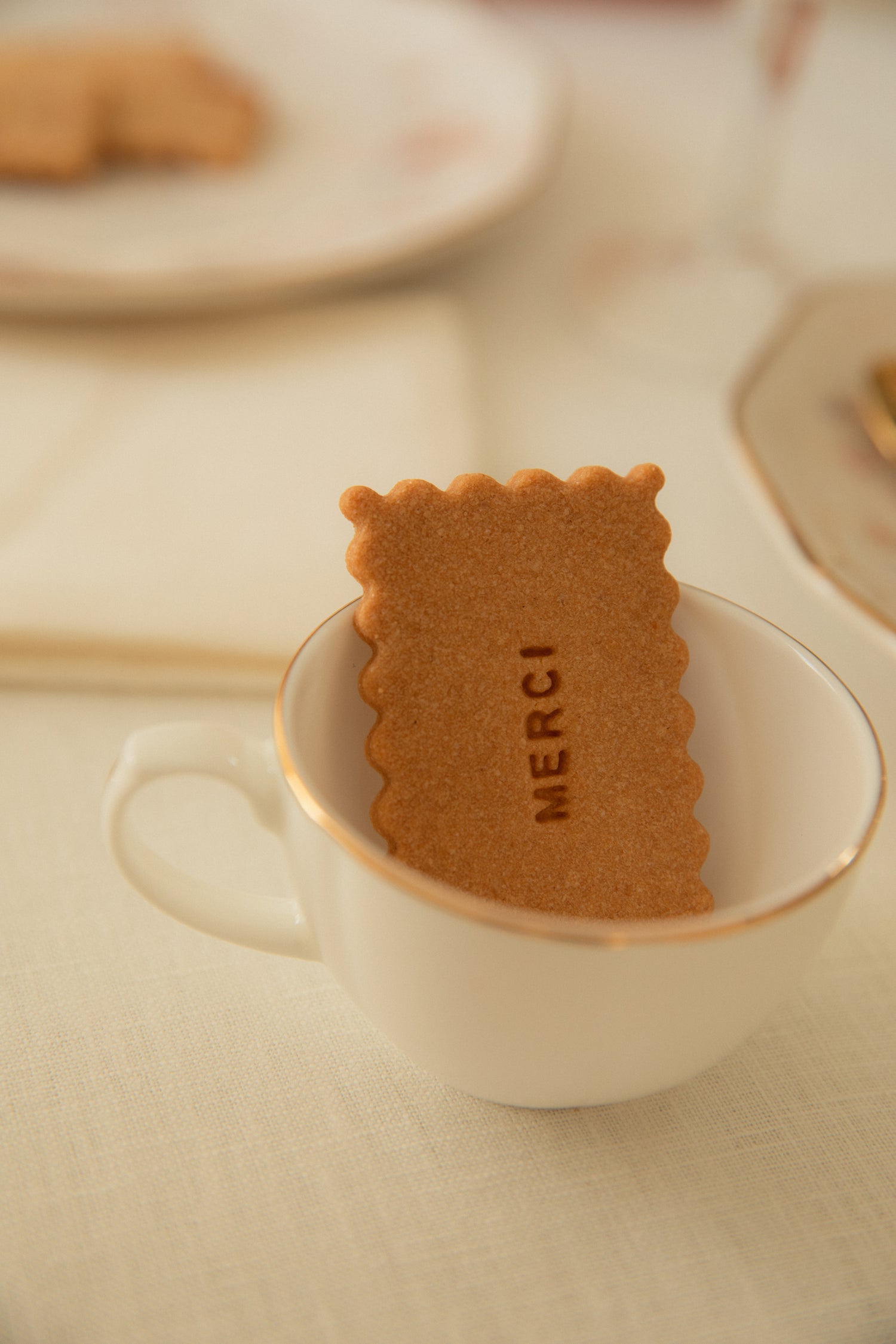 Biscuit personnalisé Merci dans une tasse